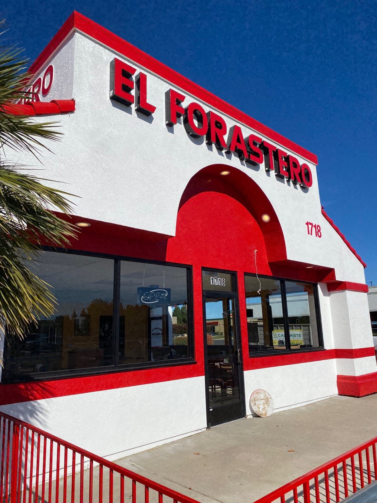 El Forestero's outside completed by Dry Creek Construction - lightbox